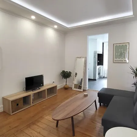 Apartment Cozy 1br - Arroios Area | By Airnest Lisbon