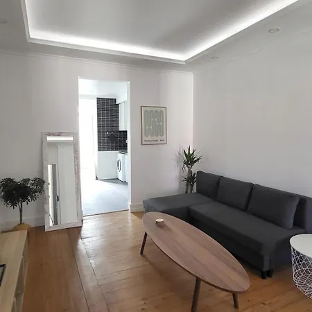 Cozy 1br - Arroios Area | By Airnest *